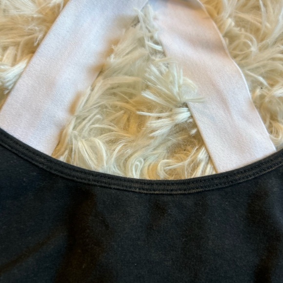 Champion black Criss cross striped 90s inspired sports bra size small - Picture 8 of 9